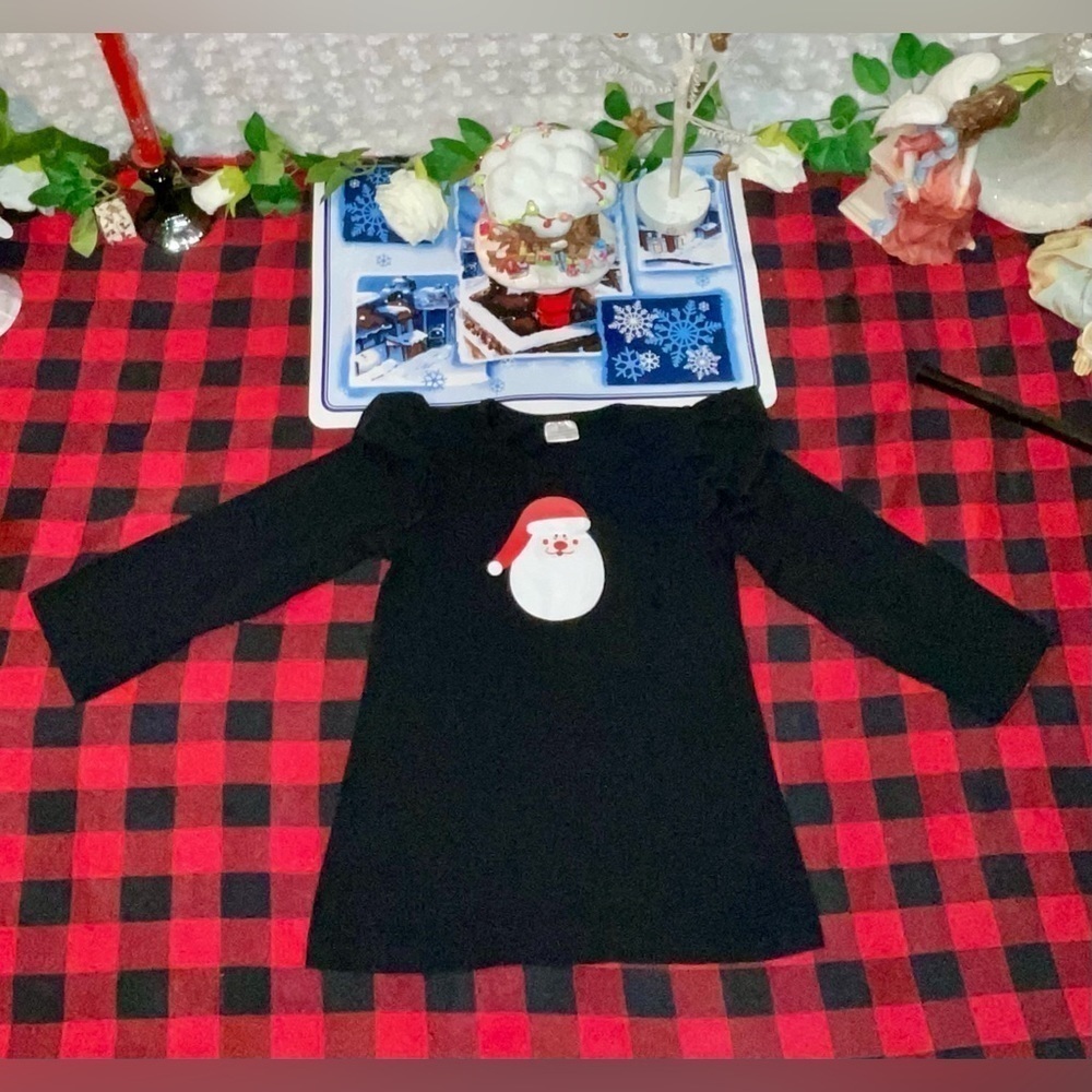 NWOT Mis-Sized as a 3X Girls Holiday Christmas Girls Long Sleeved Tee!
